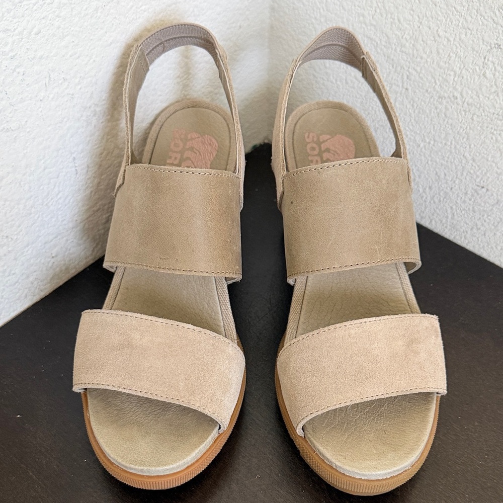 Sorel Women's Beige/Taupe Suede Slingback Wedge Sandals. - Picture 6 of 10